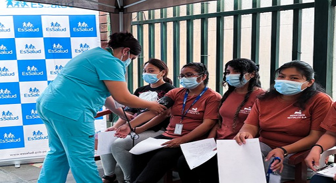 Hospital II Ramón Castilla salvaguardará la salud de 600 trabajadores asegurados de empresa textil