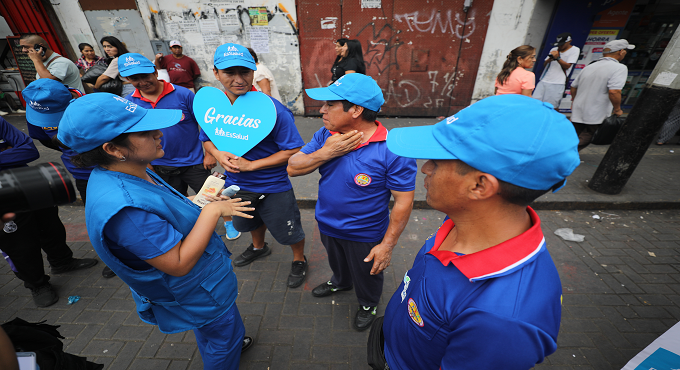 EsSalud lanzó el “Escuadrón femenino contra el golpe de calor” como medida preventiva ante el incremento de temperatura