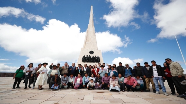 Ayacucho: Ministra de Cultura, Leslie Urteaga, invoca al diálogo y la paz para trabajar en beneficio del país