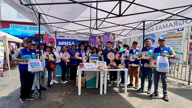 Foto 1 de Diris Lima Centro realiza campaña educativa sobre peligros del golpe de calor en el emporio comercial de Gamarra