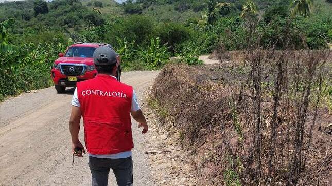  La Contraloría General advirtió situaciones que podrían afectar la calidad y vida útil de la obra “Mejoramiento del camino vecinal El Parco – Chepén – Mullucashe, provincia de Bagua”, debido a trabajos que presentan condiciones no óptimas que podría perjudicar a 1904 habitantes.  Este proyecto viene siendo ejecutado bajo la responsabilidad de la Municipalidad Distrital de El Parco con un presupuesto de S/ 2 440 198.