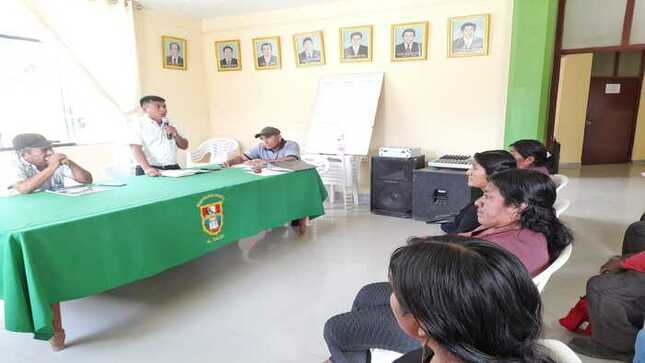CHARLA A los BENEFICIARIOS DEL PROGRAMA ORFANDAD Y ENTREGA DE CARNET DE DISCAPACIDAD