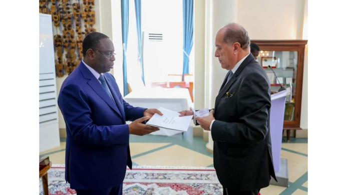 Embajador del Perú presenta cartas credenciales ante el presidente de Senegal