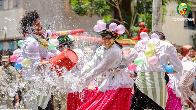 La Convención inicia los carnavales con espectacular lanzamiento