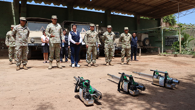 GERENCIA REGIONAL DE SALUD DE LAMBAYEQUE CAPACITA A 240 SOLDADOS DEL EJERCITO COMO FUMIGADORES Y A 100 PARA EL CONTROL LARVARIO