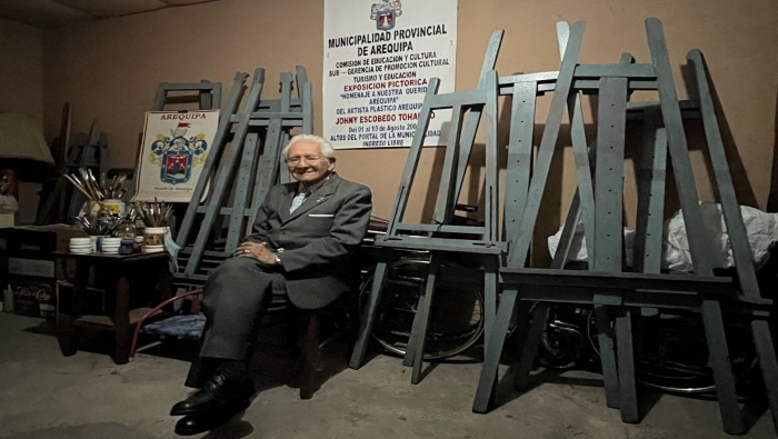 Ministerio de Cultura declaró Personalidad Meritoria de la Cultura al artista arequipeño Johny Escobedo Tohalino