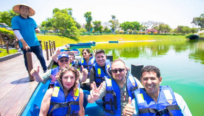 Paseo en bote por la laguna