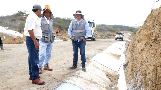 Sullana: Camino vecinal de 20 kilómetros en Marcavelica registra 65% de avance