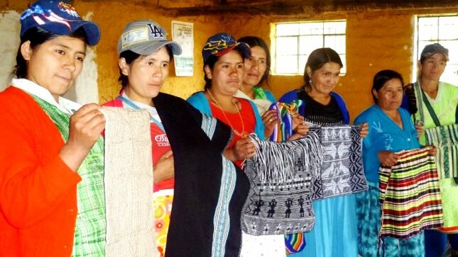 Capacitarán a mujeres de Chulucanas con clases de tejido