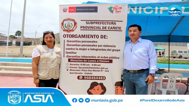 Con el objetivo de promover la cultura de la prevención contra la violencia a la Mujer, la Instancia Distrital de Concertación para Prevenir, Sancionar y Erradicar la Violencia Contra las Mujeres y los Integrantes del Grupo Familiar, que lidera el alcalde Isaias Alcántara Malásquez, desarrolló la primera feria multisectorial, en el marco de la campaña “Actuemos Ya”, donde participaron diferentes instituciones del Estado, tanto local como provincial.
La campaña “Actuemos Ya” se realizó en el parque del Anexo 09 de octubre, donde se ofreció de manera gratuita los servicios de enfermería, orientación psicológica, orientación legal, así como los servicios de atención como la Línea 100, el Centro de Emergencia Mujer de San Antonio (CEM), entre otros.
Cabe señalar que la feria multisectorial contó con la participación de varias entidades, entre ellos, el Programa Nacional para la Prevención y Erradicación de la Violencia contra las Mujeres e Integrantes del Grupo Familia (Programa Nacional AURORA), Subprefectura Provincial, Comisaria de Asia, Microred de Salud Asia - Coayllo, Municipalidad Distrital de Asia, entre otros.
Esta iniciativa se enmarca dentro de la Estrategia de la Instancia Distrital de Asia, con la finalidad de prevenir la violencia de género contra las Mujeres.
#MunicipalidadDistritalDeAsia
#PorelDesarrollodeAsia
#isaiasalcantaraalcaldedeasia