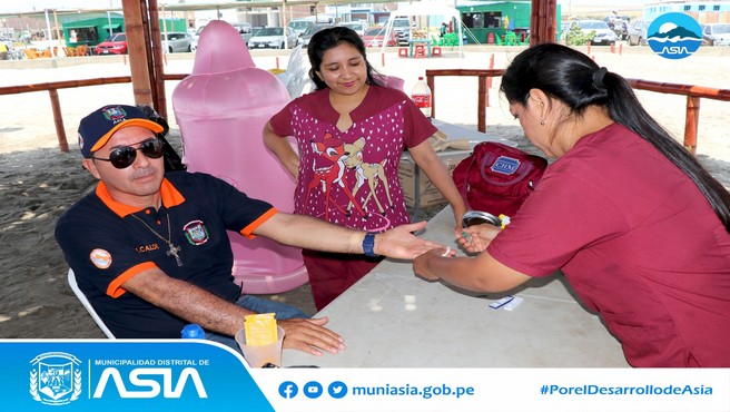 En el marco del Día del Lunar, que se conmemora cada primer domingo de febrero, la Municipalidad Distrital de Asia en coordinación con la Red Integral de Salud Chilca Mala, Hospital Rezola de Cañete y el Puesto de Salud de Rosario de Asia, llevaron a cabo con gran éxito la campaña de salud gratuita, en la playa Pasamayito, en el anexo Rosario.
Esta campaña se realizó con el fin de detectar lesiones cutáneas (lunares), así como manchas y otras lesiones en la piel que  puedan presentar indicios de cáncer. Además, se ofrecieron atenciones de obstetricia y triaje.
Asimismo, el alcalde Isaias Alcántara Malásquez supervisó la campaña y saludo a todos los enfermeros y médicos por brindar  un servicio de cuidado integral a la población.
#MunicipalidadDistritalDeAsia 
#PorelDesarrollodeAsia
#IsaiasAlcantaraAlcaldedeAsia