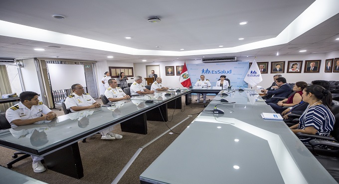 EsSalud genera recursos propios tras acuerdo con la Marina de Guerra del Perú