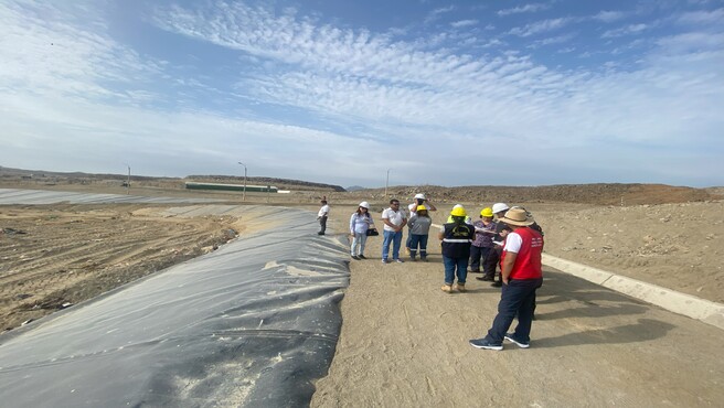 OEFA, la Agencia de Cooperación Internacional del Japón y el Minam realizan visita de campo a rellenos sanitarios en Huaura y Nuevo Chimbote