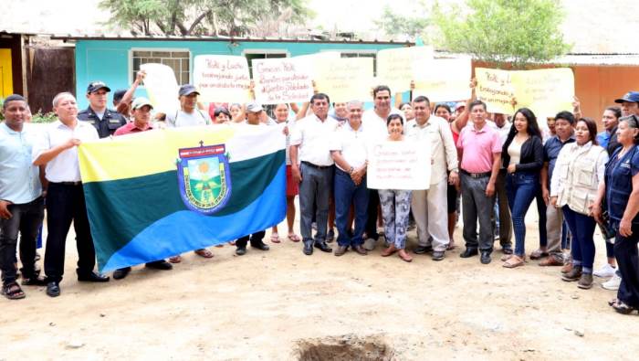 Gobernador Luis Neyra anuncia mercados y polideportivos para distritos de Paita