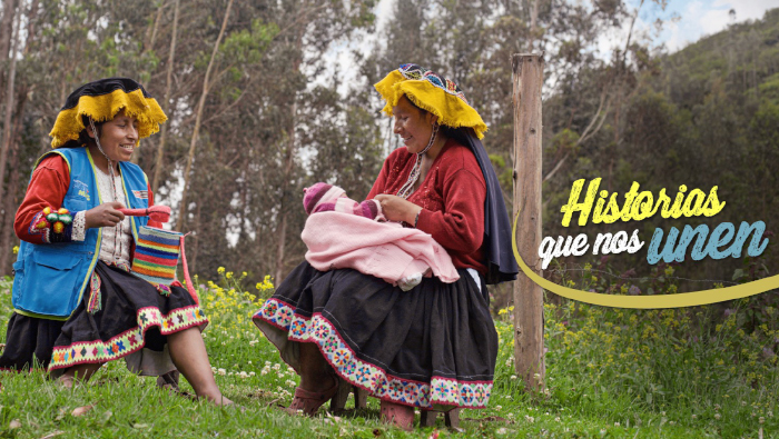 Conoce a Amanda y Maritza, quienes transmiten en quechua sus conocimientos, tradiciones y cultura a las niñas y niños en Paucartambo