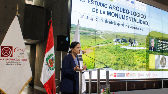 Felipe Criado-Boado se reunió con la doctora Ruth Shady y brindó conferencia sobre “ARQUEO-LOGÍA” Y MONUMENTALIDAD