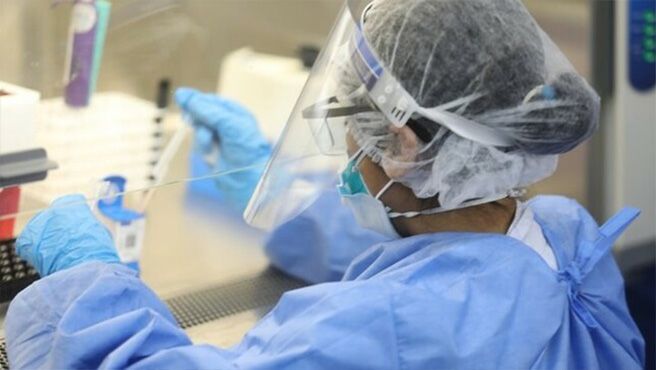 Minsa impulsa investigación médica con autorización récord de ensayos clínicos