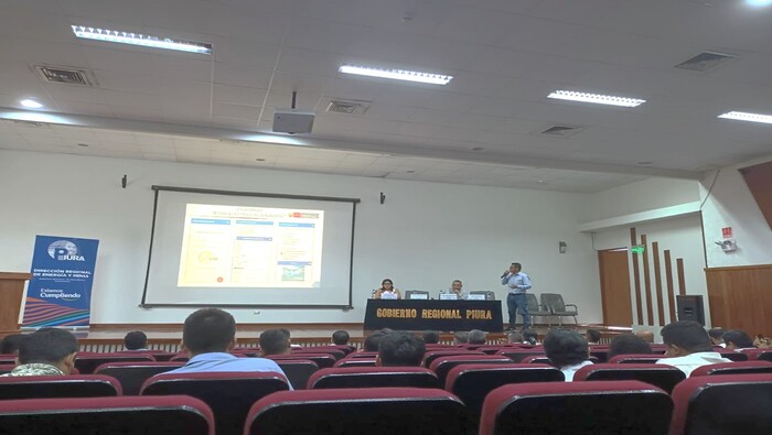 Reunión de Trabajo con alcaldes provinciales y distritales: Proyectos de Electrificación Rural en la Región Piura