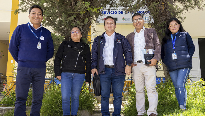 Imagen de la reunión entre representante de Orbis y el director de la Red de Salud Sánchez Carrión y su equipo