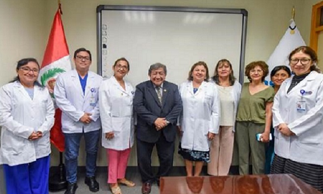 Autoridades del IPEN y del INSN
