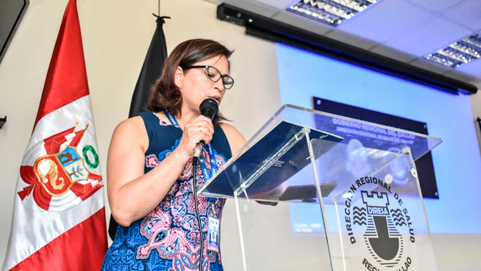 Directora Adjunta, durante su ponencia