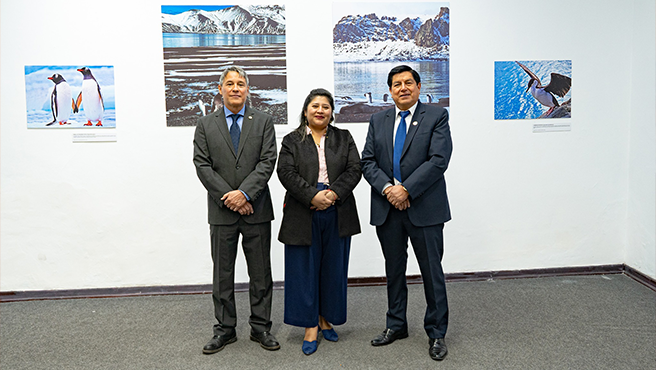 Presidenta de la Corte de Cusco participó en Exposición Fotográfica "El Perú en la Antártida""