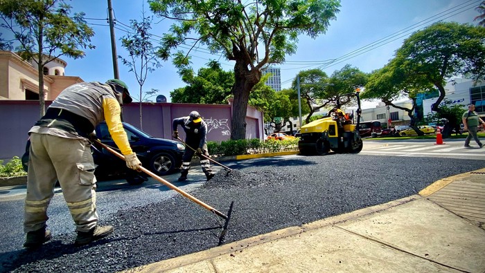 Parchado de pistas en calle Bilbao