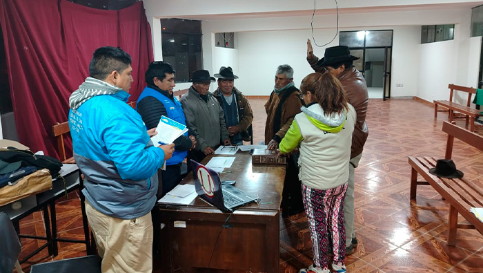Reunión de CODISEC y la Plataforma de Defensa Civil en San Pedro de Laraos