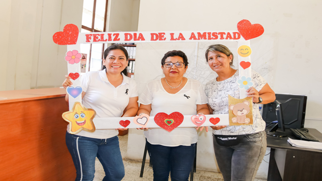¡Más Que Colegas Somos Amigos!