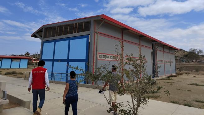 La Contraloría General, a través del Órgano de Control Institucional de la Municipalidad Provincial de Paita, detectó deficiencias en la infraestructura de las instituciones educativas San Francisco de Asís y Eliseo Alcides Bernal La Serna de Paita, cuyos trabajos de mejoramiento sumaron una inversión de más de S/ 15 millones. Estos hechos conllevarían a poner en riesgo la salud e integridad de estudiantes y profesores.