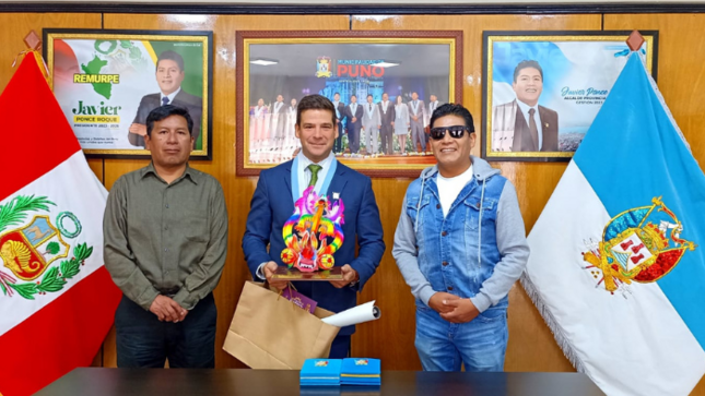 Municipalidad Provincial de Puno condecora a la dirección local de la Cancillería por su labor de promoción de la cultura y turismo regional