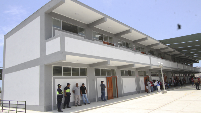 Comunidad educativa Miguel Grau estrena moderna infraestructura en Quilmaná - Cañete