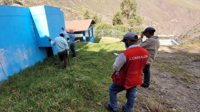 La Contraloría General evidenció que funcionarios y servidores de la Municipalidad Distrital de Tintay de anteriores gestiones permitieron que recursos destinados a la construcción de Unidades Básicas de Saneamiento (UBS) de la obra de saneamiento básico de Tintay fueron utilizados para un fin distinto al proyecto.
