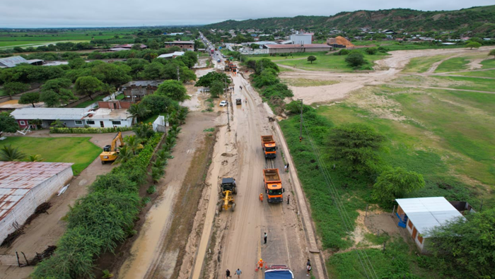 Provistas de maquinaria y herramientas, unidades del Ejército atienden emergencias en el norte