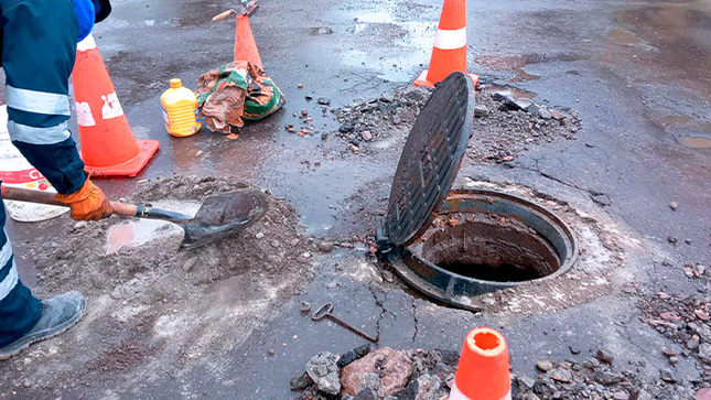 Aguas provenientes de lluvias no deben ser descargadas el sistema de alcantarillado sanitario, estos provocan colapsos en los buzones y daños a los equipos de bombeo.