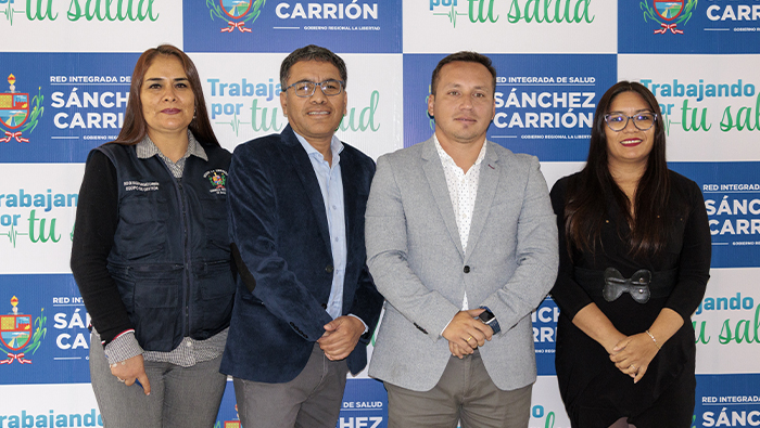 Imagen de los participantes de la conferencia de prensa