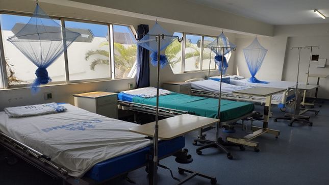 EsSalud amplía a más de 30 camas la Unidad de Vigilancia Clínica para pacientes con dengue en el Hospital Félix Torrealva