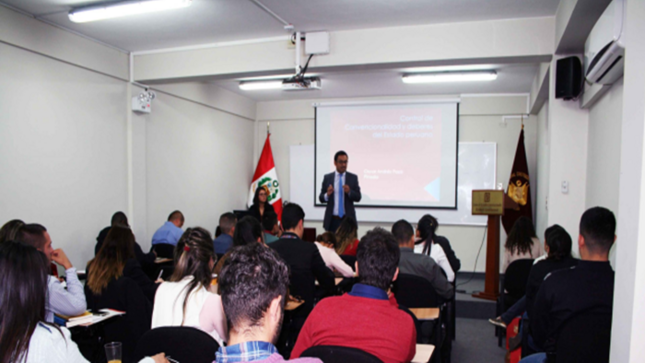 Director del CEC Carlos Ramos dictó conferencia a estudiantes de la Universidad Libre de Colombia