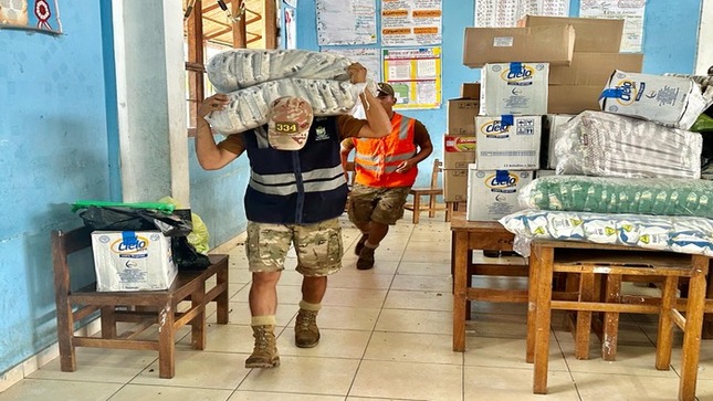 Unidades del Ejército atienden emergencias en regiones del sur afectadas por lluvias intensas