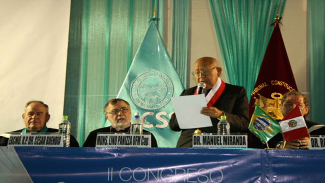 TC y Universidad Católica Sedes Sapientiae firman convenio de cooperación