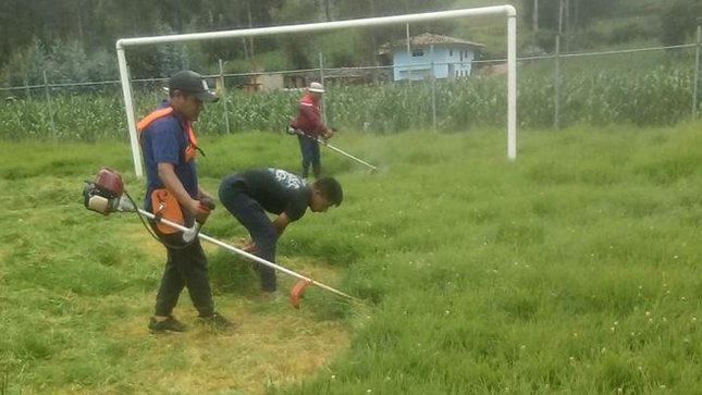 Realizan podado de campo