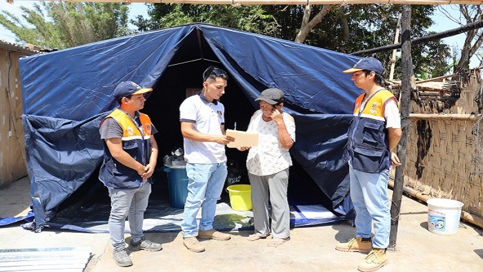 ayuda humanitaria a victima de incendio 