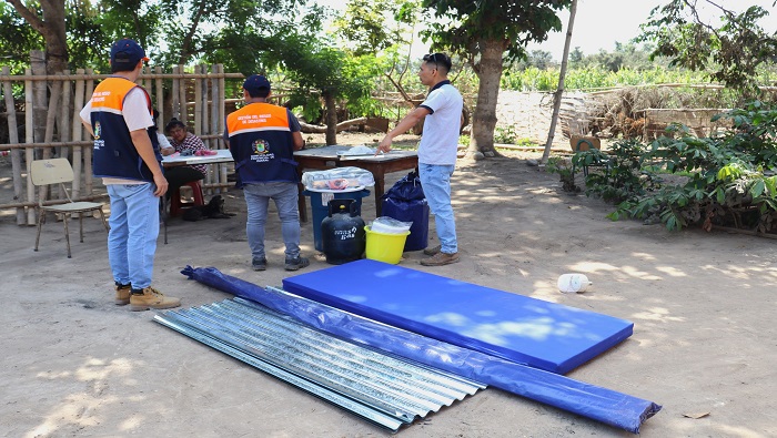 ayuda humanitaria a victima de incendio 