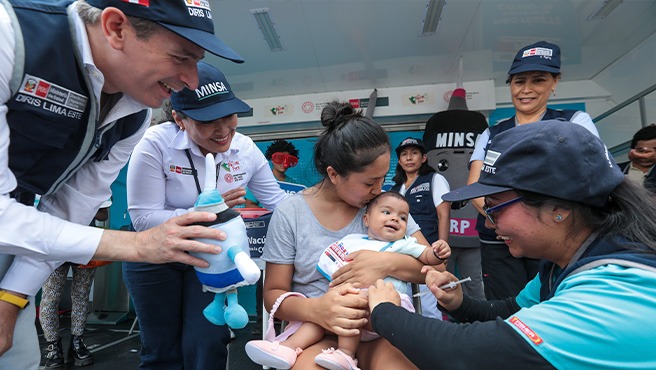 Ate: Minsa intensifica vacunación contra el sarampión para proteger a niñas y niños menores de 5 años