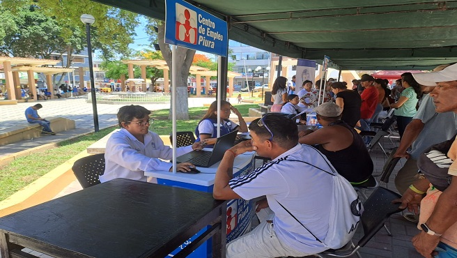 DRTPE Piura participó en la Feria Laboral y de Servicios Bellavista 2024 organizada por la Gerencia Regional de Desarrollo Social del Gobierno Regional Piura.