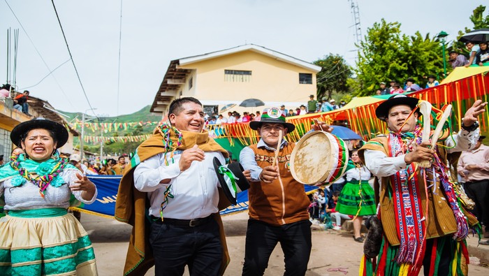 ALCALDE DE SAN JERÓNIMO, SABINO PORTILLO REALIZA LA INVITACIÓN A LAS AUTORIDADES Y POBLACIÓN DE ANDARAPA A PARTICIPAR DEL CARNAVAL DE LOS PUEBLOS ANCESTRALES TUPAY 2024.