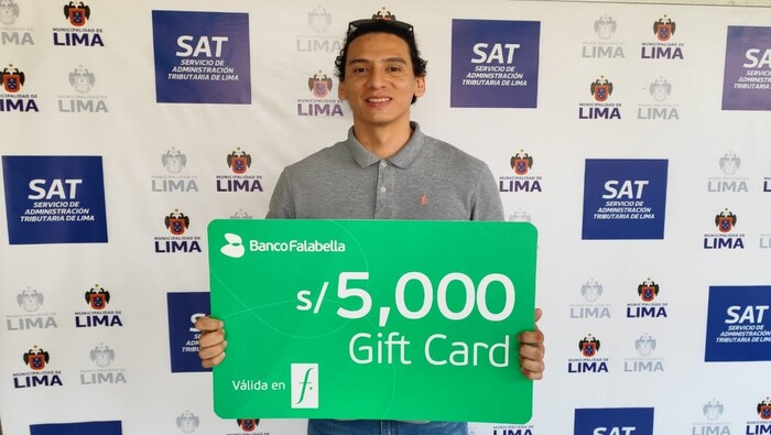 Foto de ganador de gift card de S/5000