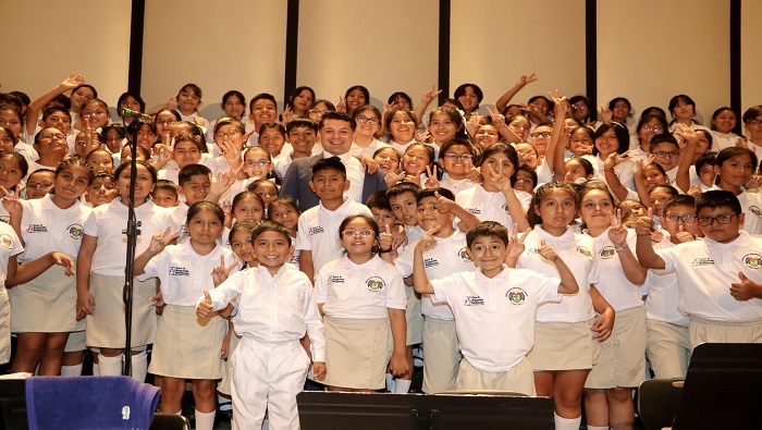 Niños cantores de Huaral