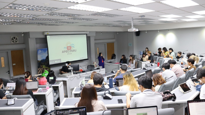 Embajada del Perú en Tailandia expone lineamientos de la Política Exterior Reforzada en la universidad de Thammasat