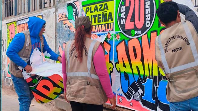 Retiro de afiches sin permiso por la Municipalidad Provincial de Paita